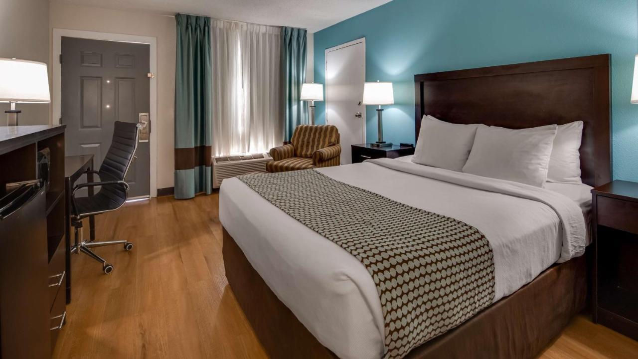 Surestay Plus Hotel By Best Western Asheboro Exterior photo